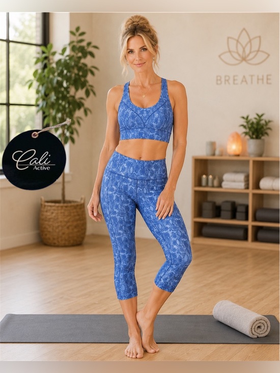 Cali Active Pants - 🛍️SALE🛍️ Cali Active Leggings Python Blue Print with Side Pockets